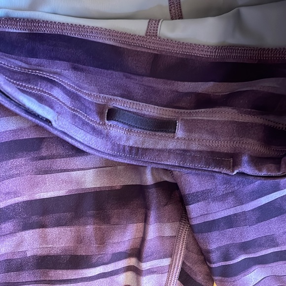 Lulu Lemon cropped leggings - Picture 3 of 6